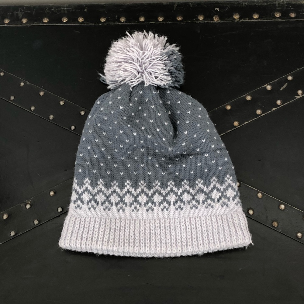 Vintage Winter Hat w/Yarn Pom